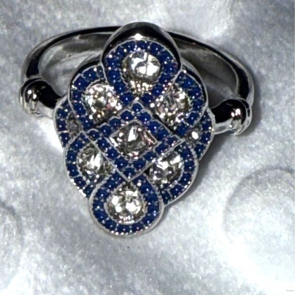 New Size 8 Vintage style ring